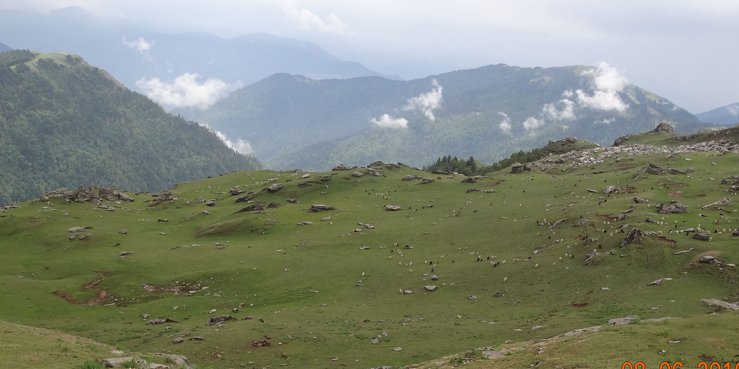 Ascend to Chanshal Pass